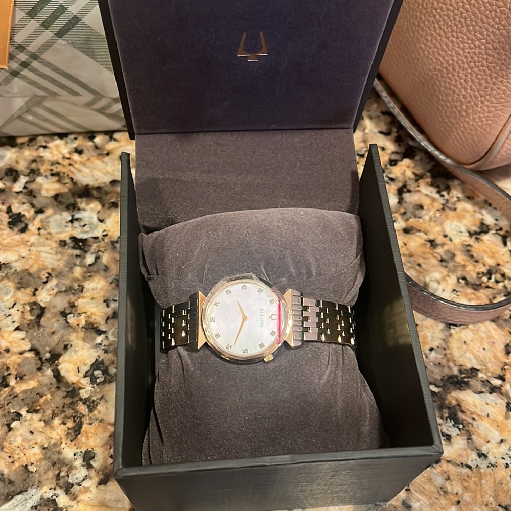 NWT Bulova women’s watch - Picture 2 of 3